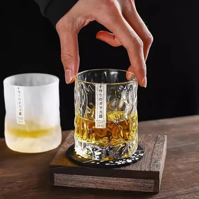 Élégance et Tradition Revisitées : Le Verre à Whisky Style Japonais en Cristal Lourd