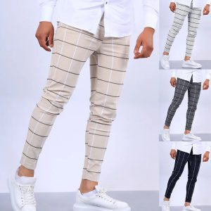 Pantalon Casual à Carreaux pour Homme – La Révélation d’un Style Moderne et Confortable