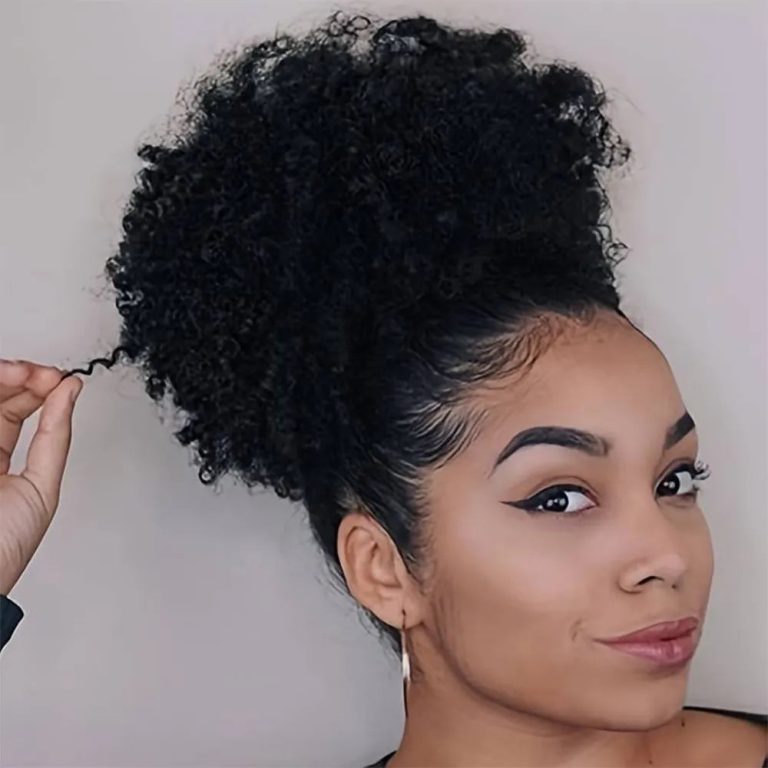 L'art du chignon haut : Révélez votre style avec l’Afro Puff Volumineux Kinky Curly