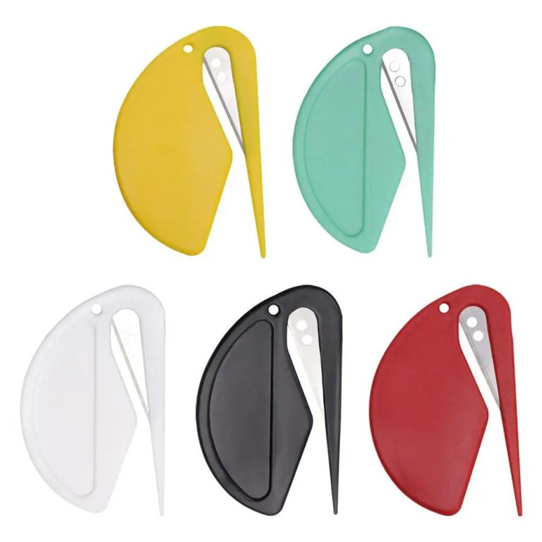 Découvrez l’Astuce Incontournable pour un Pelage Parfait: Le Peigne à Nministériels d Ouvert pour Animaux de Compagnie