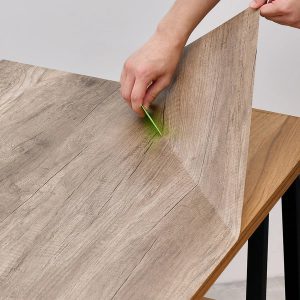 Réinventez Votre Intérieur : La Magie du Papier Peint Auto-adhésif Grain de Bois