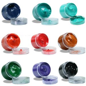 Redécouvrez l’Éclat de Vos Articles en Cuir avec une Crème de Peinture Innovante