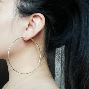 Élégance et Audace : Les Boucles d’Oreilles Super Grandes qui Redéfinissent Votre Style