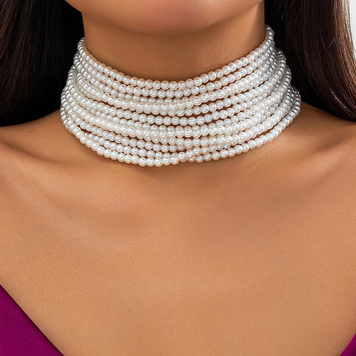 Redéfinissez Votre Élégance avec le Collier Multicouches en Perles Imitations