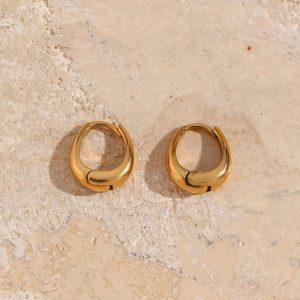 Élégance et Durabilité : La Nouvelle Tendance des Créoles en Acier Titane pour Femme