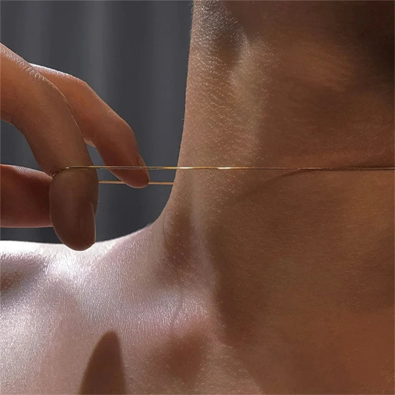 Sublime Élégance et Raffinement : Un Collier Chaîne Serpent pour Sublimer Vos Soirées
