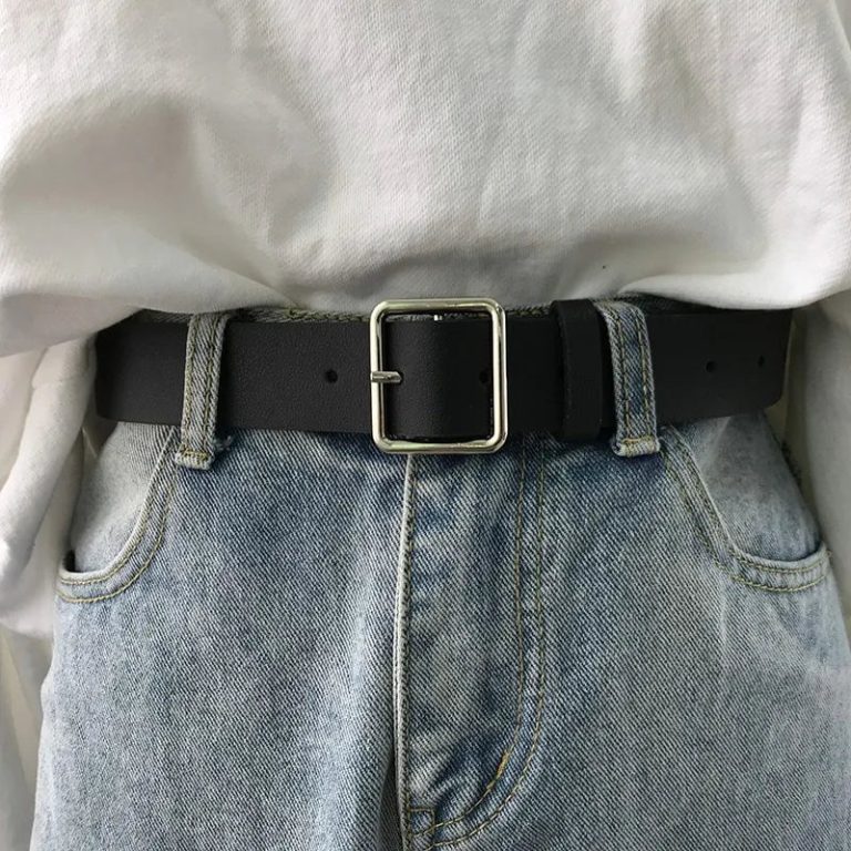 Révélez Votre Élégance au Quotidien avec une Ceinture en Cuir PU Unique