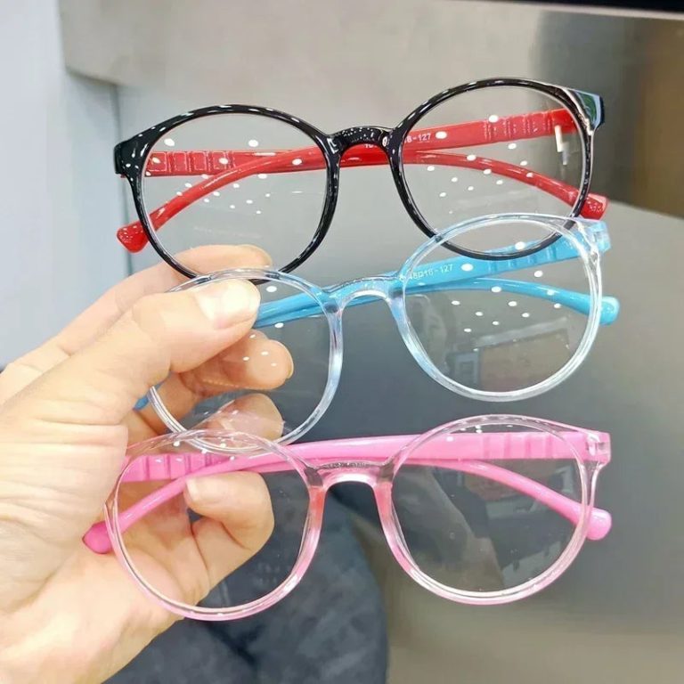 Lunettes Anti-Lumière Bleue pour Enfants : La Clé d’une Vision Protégée à l’Ère du Numérique