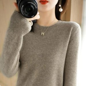 Découvrez le Chic Confort : Le Pull Femme qui Allie Style Coréen et Élégance au Quotidien