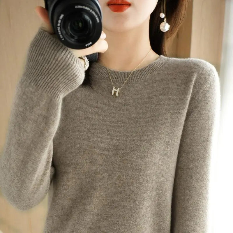 Découvrez le Chic Confort : Le Pull Femme qui Allie Style Coréen et Élégance au Quotidien