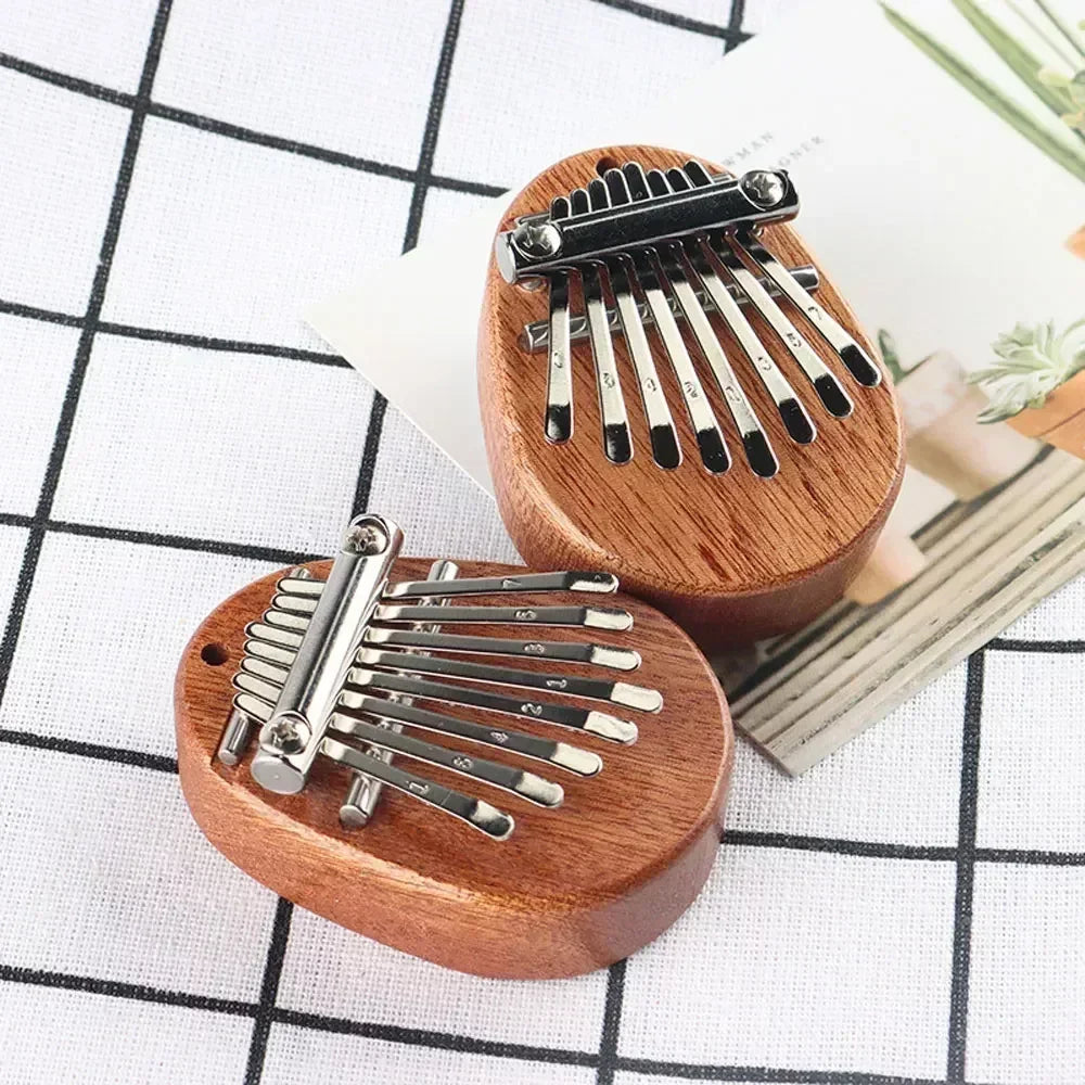 L’alliance surprenante du design et du son : le Kalimba Mini en bois, compagnon musical de poche