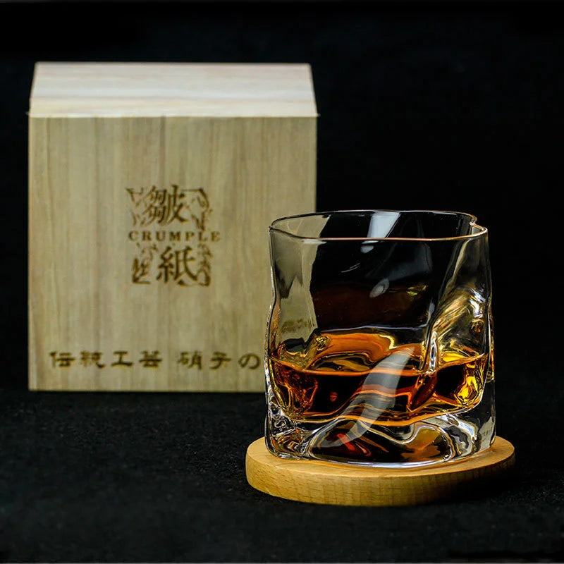 L'Art de Déguster : Redécouvrez le Whisky avec un Verre en Cristal Design Japonais