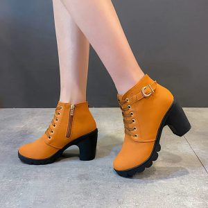 Redéfinissez votre allure hivernale avec ces bottes à talons hauts en PU d’exception