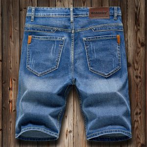 Shorts en jean pour hommes : La parfaite alliance entre confort, modernité et féminité subtile