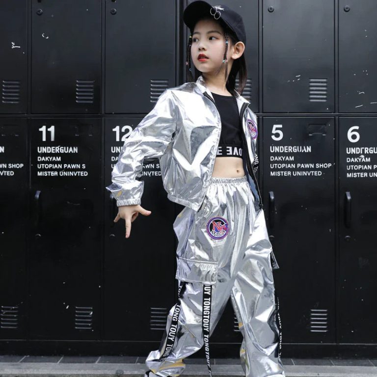 Brillez sur Scène avec un Look Hip-Hop Unique pour Jeunes Talents