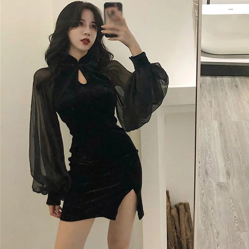 L'élégance Réinventée : La Robe Qipao en Velours pour un Automne Sophistiqué