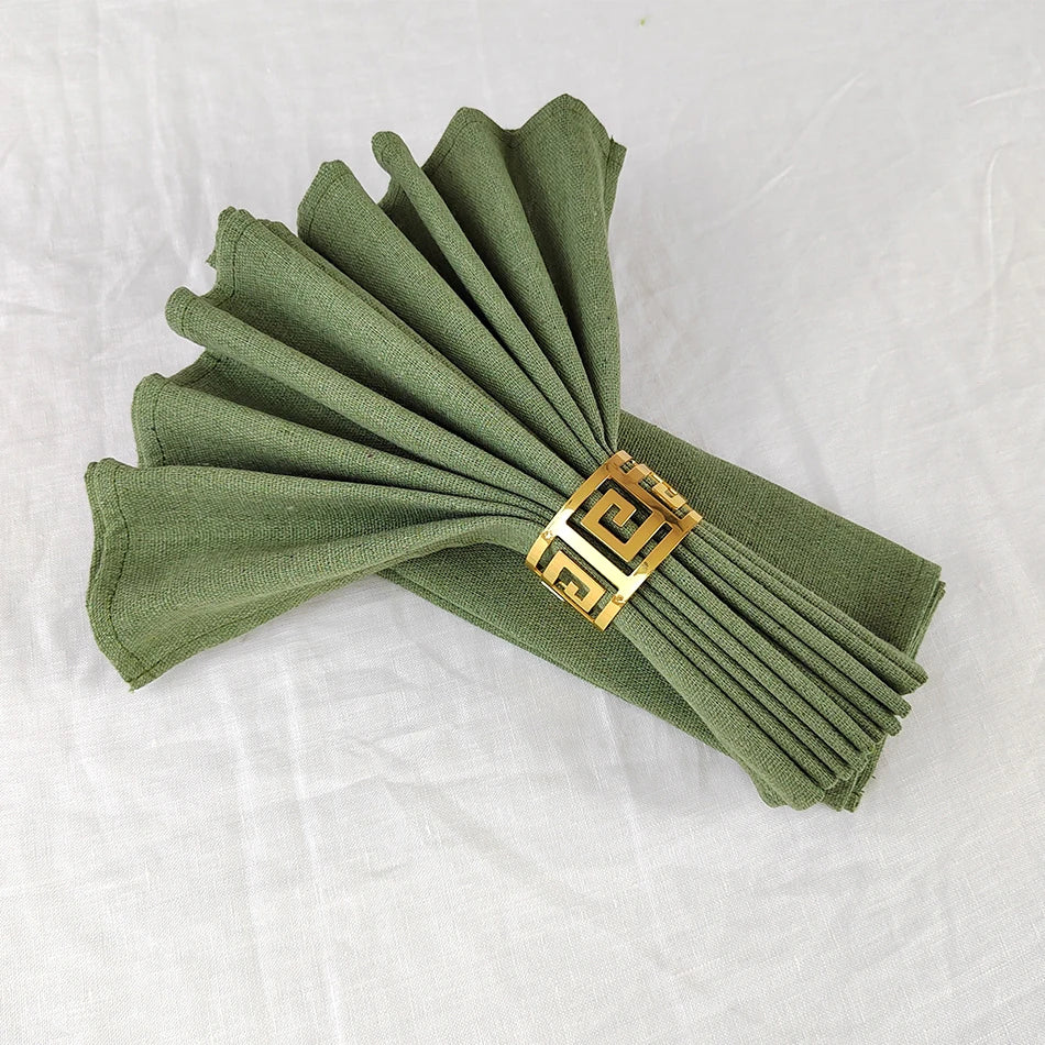 Donnez à Votre Table une Touche d’Élégance et de Confort Unique