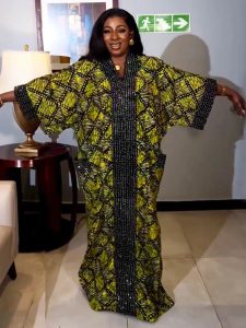 Élégance intemporelle et modernité affirmée : la robe africaine de luxe qui redéfinit votre style