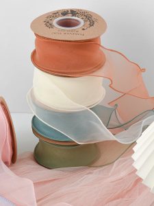 Élégance et Créativité : Sublimez Vos Projets avec le Ruban d'Organza Bordé Mat