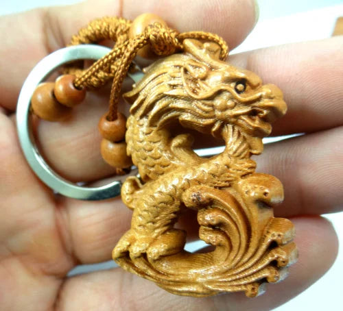 Porte-Clés Sculpté 3D en Bois de Mahogany: L’Allié Élégant et Spirituel de Votre Quotidien