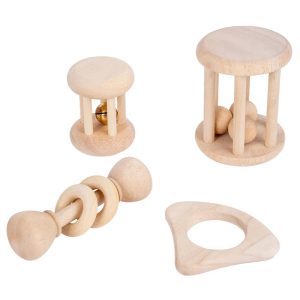 Éveil Sensoriel au Naturel : Découvrez l'Impact des Hochets en Bois Montessori pour Bébé