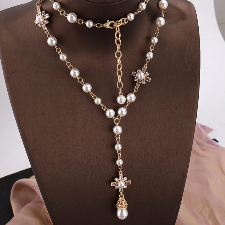 Élégance et Modernité : Le Collier Pendentif Double Rangée Perles Mode Coréenne qui Sublime Votre Style