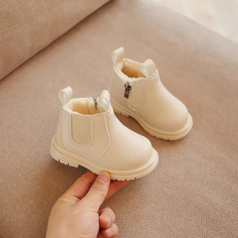 Bottes d’hiver vintage pour enfants : Allier style rétro et confort moderne dès le plus jeune âge