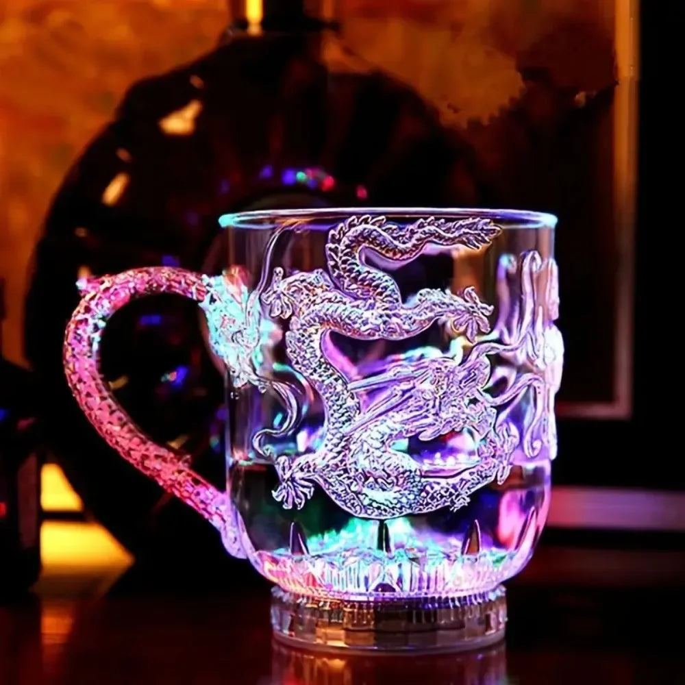 Émerveillez Vos Moments Quotidiens avec la Tasse LED Dragon Magique