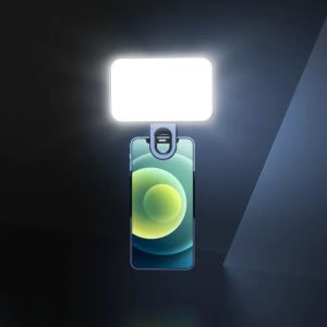 Transformez vos Selfies et Réunions Virtuelles avec un Éclairage Innovant