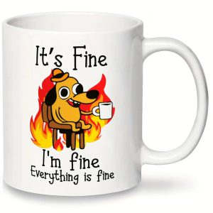 La Touche d'Humour qui Égaye Vos Pauses: Le Mug "It's Fine" avec Chiot