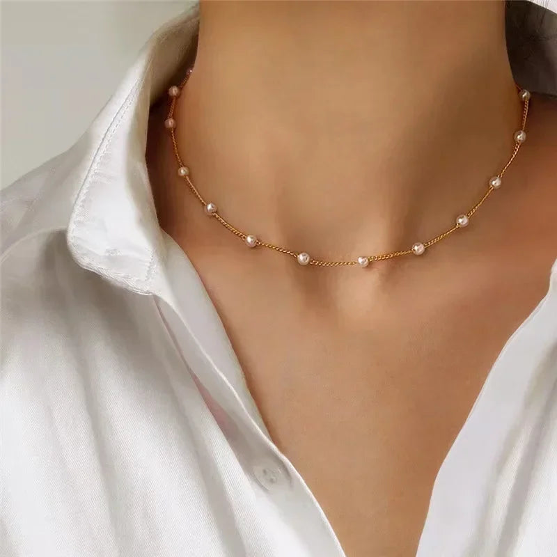 L'élégance audacieuse du Collier Ras Cou Or Gothique : Une révolution dans votre style