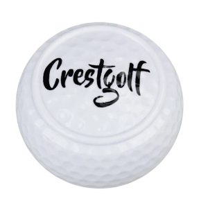 Optimisez votre putting grâce à une balle de golf plate innovante