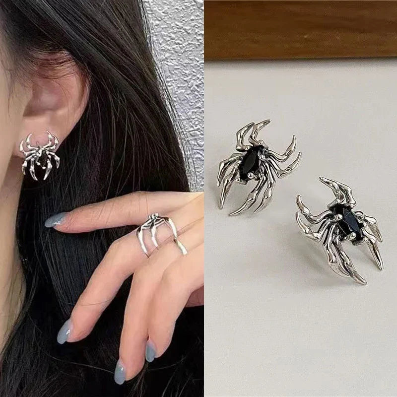 Boucles Araignée Punk Élégance : L’audace raffiné à votre portée