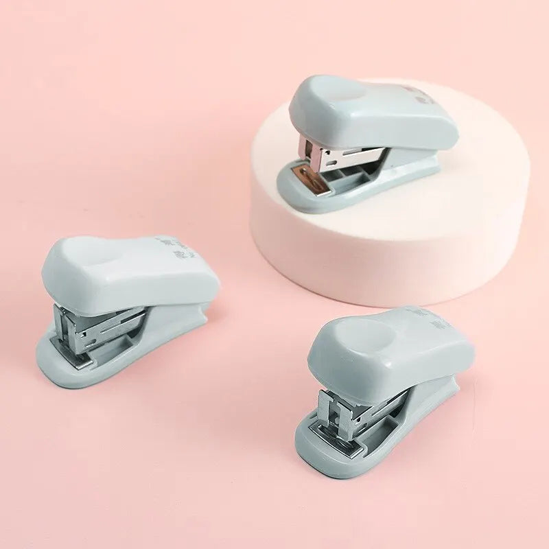 Révolutionnez votre organisation avec l'outil de reliure au design irrésistible