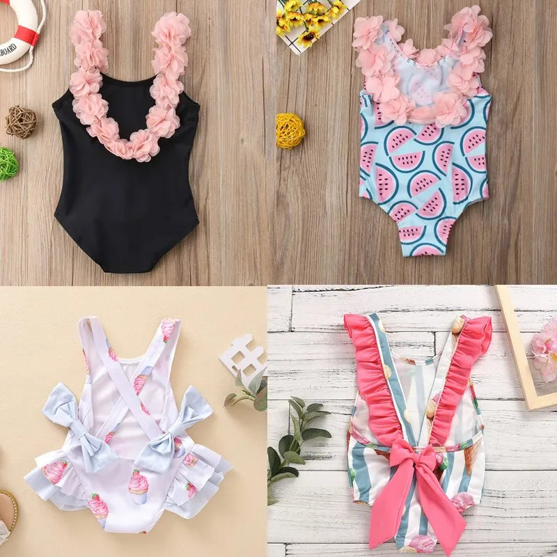 Un Été en Fleurs: Le Maillot de Bain Bikini Fleuri qui Charme les Plus Petites