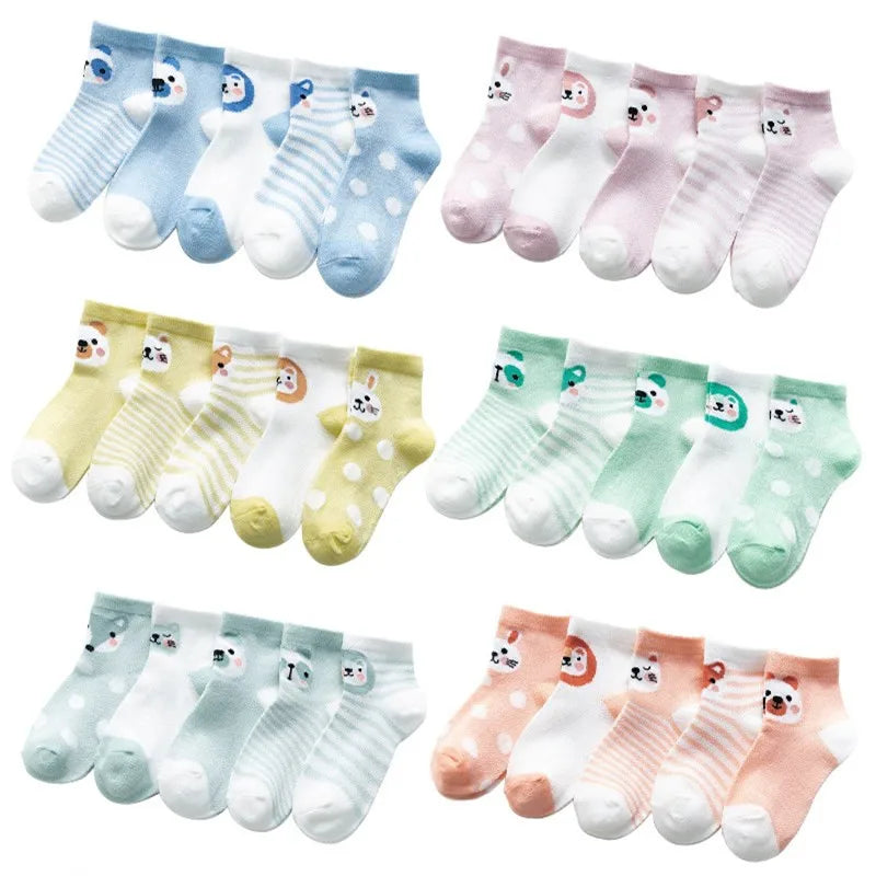 Pourquoi ce Lot de 5 Paires de Chaussettes Bébé en Coton est un Incontournable pour le Confort de Votre Nouveau-né