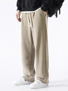 Adoptez l’Élégance Urbaine et le Confort Hivernal avec ce Pantalon Large Streetwear pour Homme