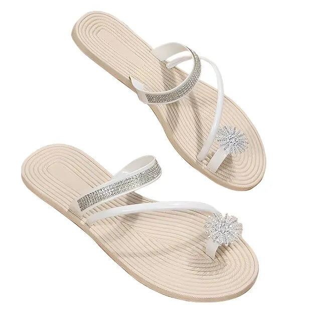 L’élégance estivale incarnée : brillez à chaque pas avec style