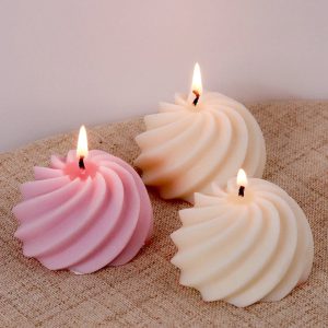 Innover vos créations avec le Moule en Silicone Bougie 3D : l'outil DIY incontournable pour l’artisan moderne