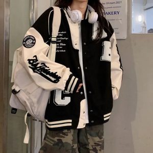 Révélez votre style urbain avec une veste qui incarne l'esprit Harajuku