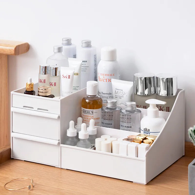 Redécouvrez l'art du rangement avec style grâce à un organisateur cosmétique innovant