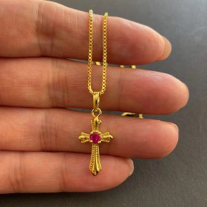 L'élégance intemporelle du Collier Croix Plaqué Or 24K Style Coréen : Un Bijou Incontournable