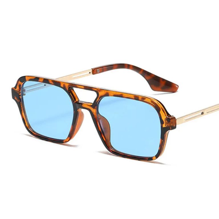 Optez pour l’Audace Vintage avec des Lunettes de Soleil Carrées Designer