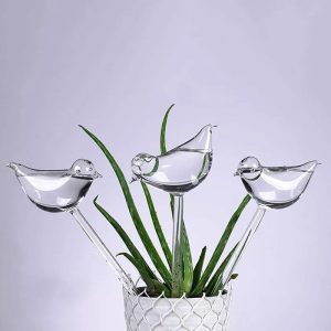 Une Révolution Esthétique pour Vos Plantes : L’Arroseur Automatique en Forme d’Oiseau