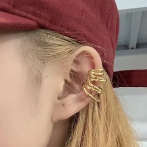 L’élégance redéfinie : découvrez le charme du clip oreilles plaqué or 18K