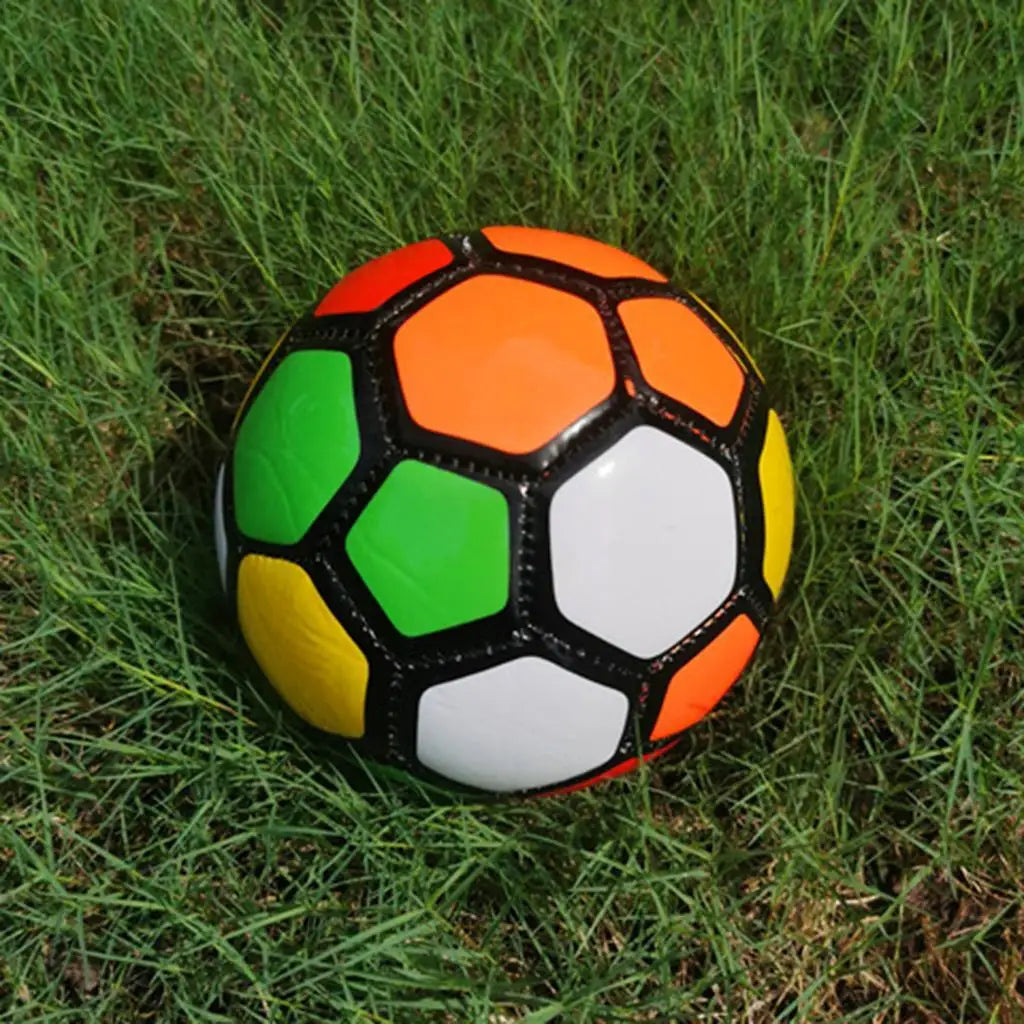Libérer l'esprit d'équipe des tout-petits avec un ballon de football innovant en EVA durable