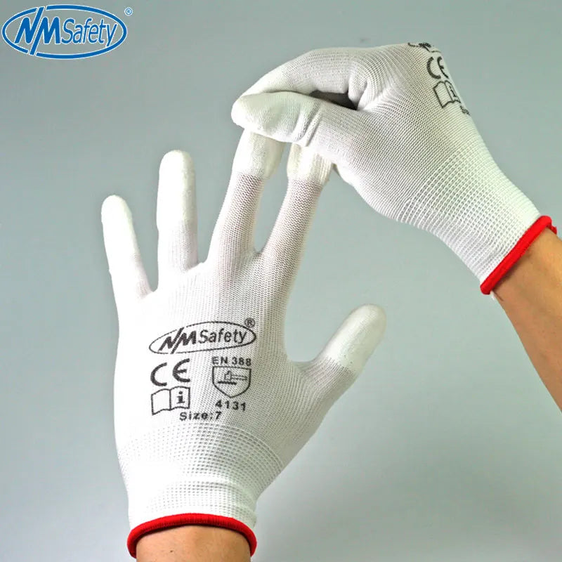 Gants de Travail Antistatiques NMSafety : L’alliance parfaite entre sécurité et précision