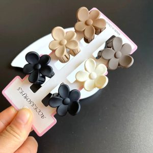 Élégance et Praticité : Sublimez Vos Coiffures avec ces Pinces à Cheveux Originales