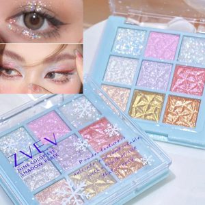 Révélez votre regard étincelant avec cette palette waterproof hors du commun