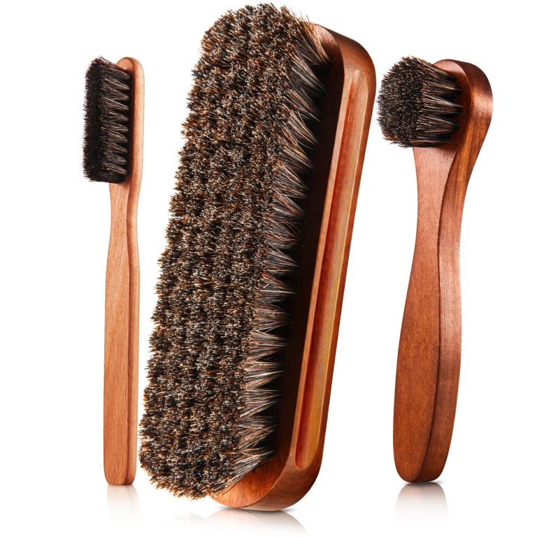 Découvrez l'Excellence en Entretien de Chaussures : Le Kit de Brosse en Poils de Cheval qui Sublime Votre Garde-Robe